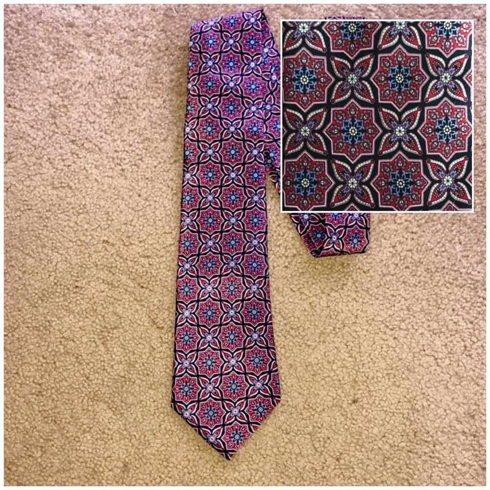 Countess Mara Kaleidoscope Print Silk Tie
